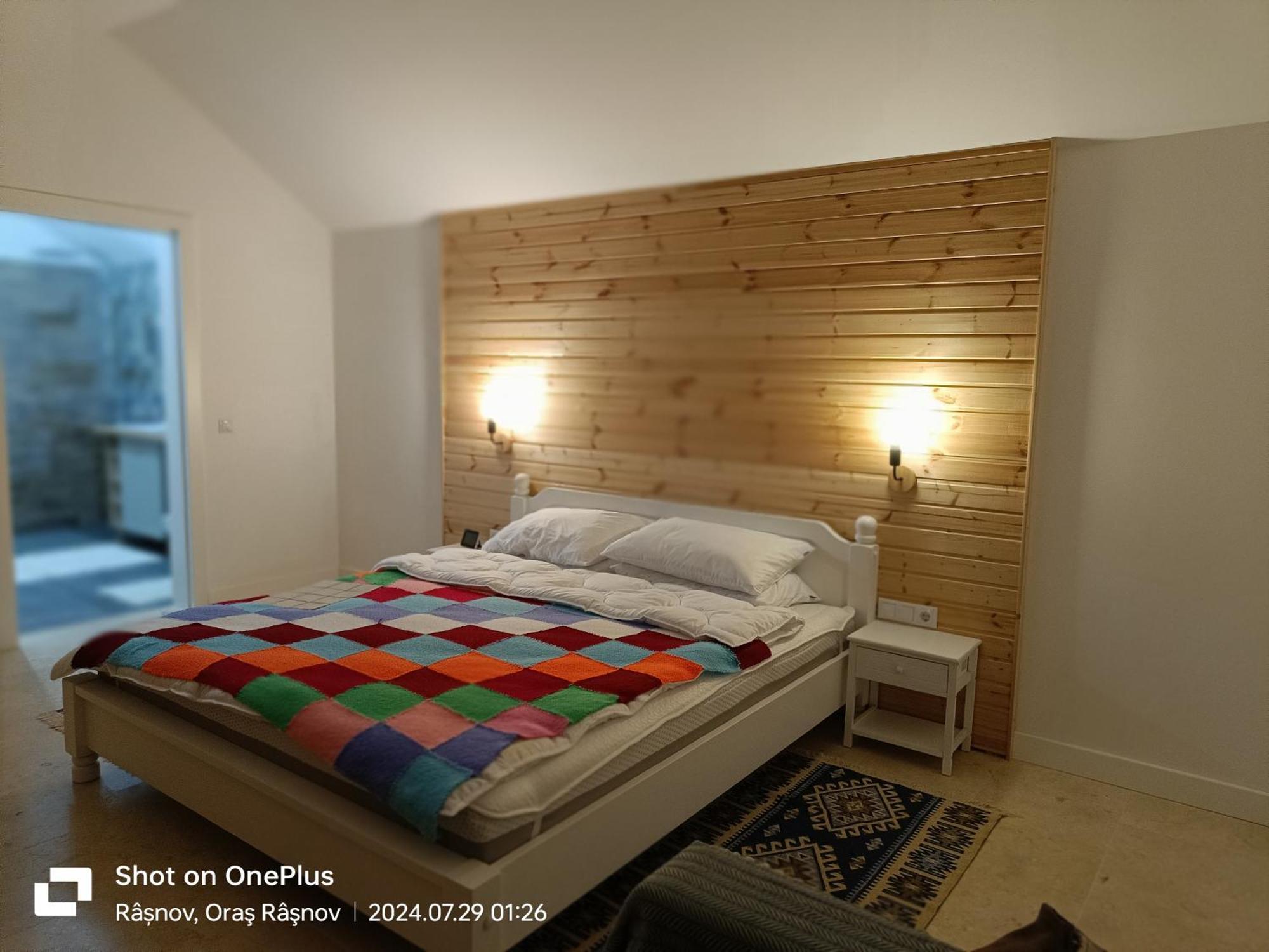 Hotel Imperfect House à Rîşnov Extérieur photo